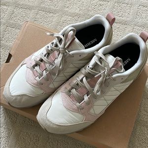 Merrill Alpine sneaker.